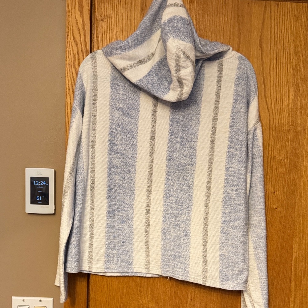 Ocean Drive Light Blue and Cream Striped Hoodie - Picture 2 of 4